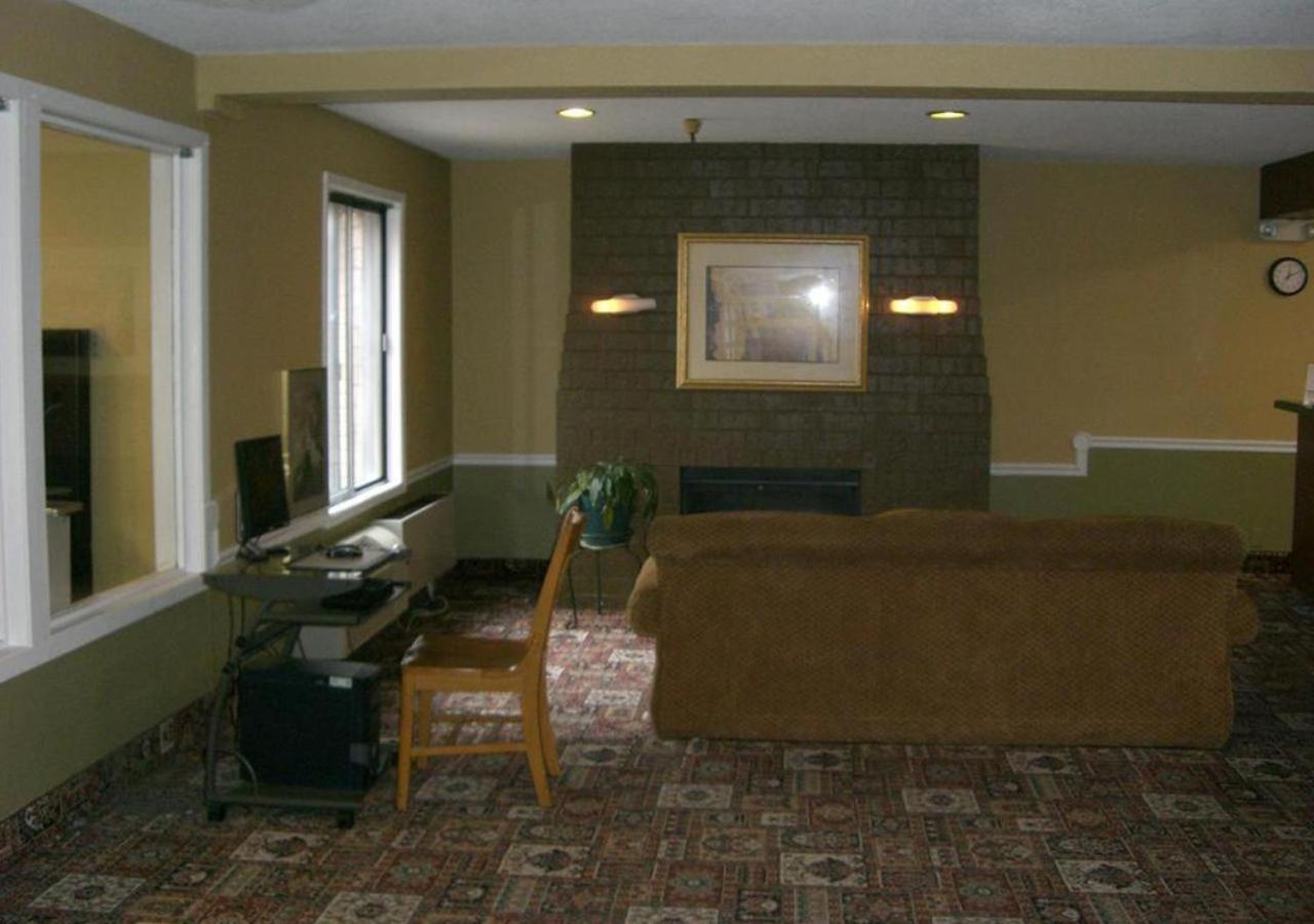 Norwood Inn Minneapolis Roseville Exteriör bild
