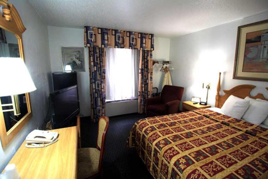 Norwood Inn Minneapolis Roseville Exteriör bild